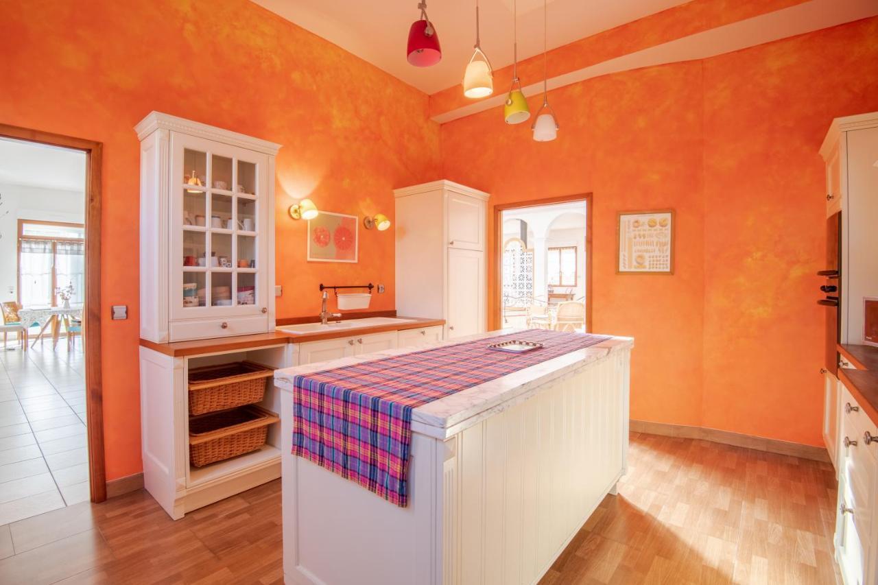 Cottage La Villa Bolero Saint Cyr sur Loire Bagian luar foto