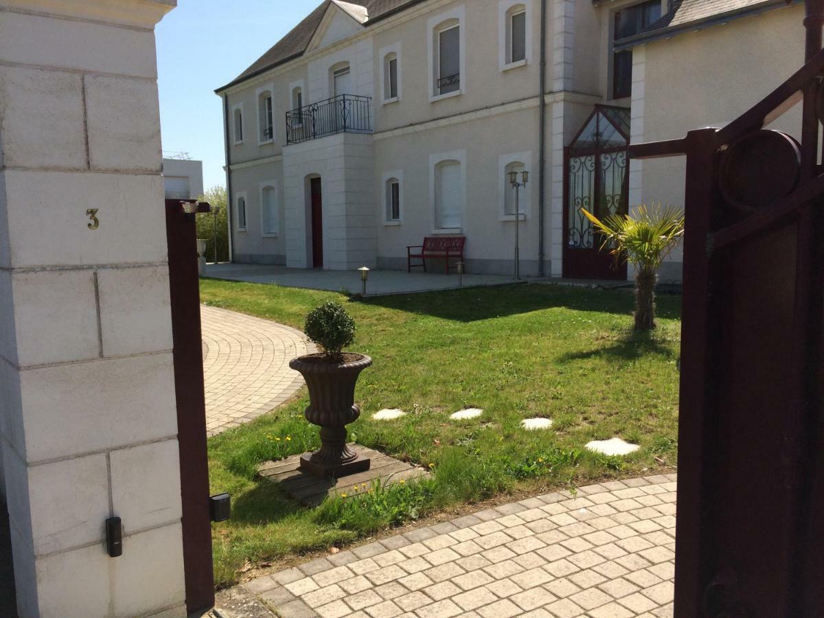 Cottage La Villa Bolero Saint Cyr sur Loire Bagian luar foto